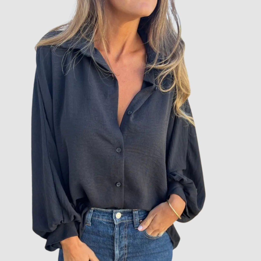 LIZA | Blusa oversize com colarinho pontiagudo