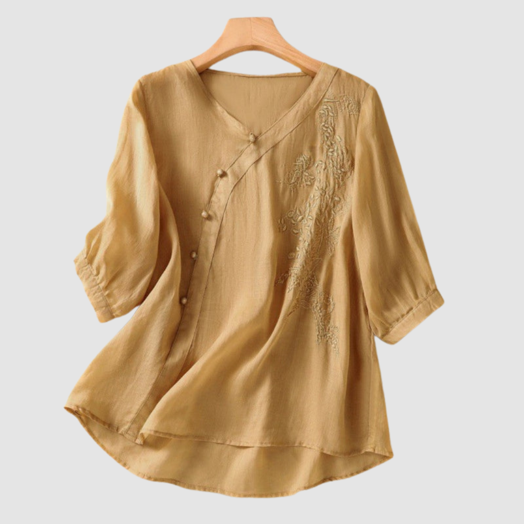 LORAINE | Blusa com botões assimétricos
