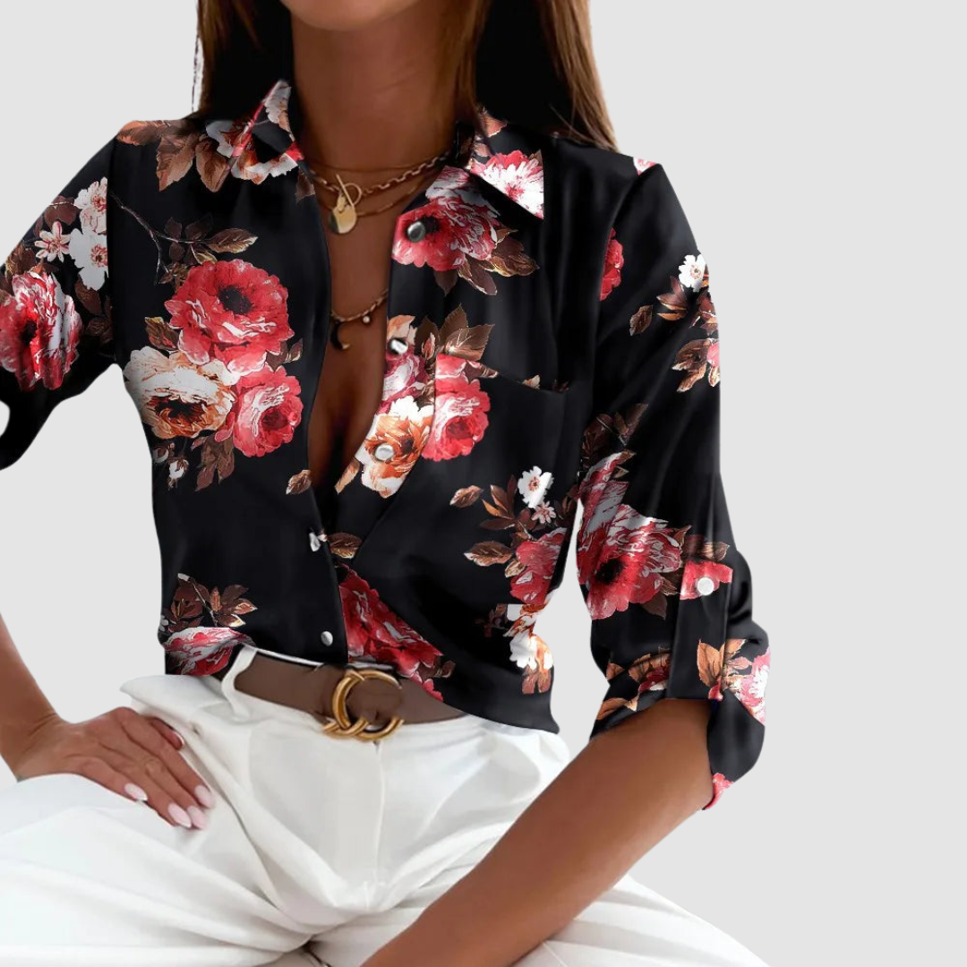 LAURA | Blusa com bolso e estampado discreto