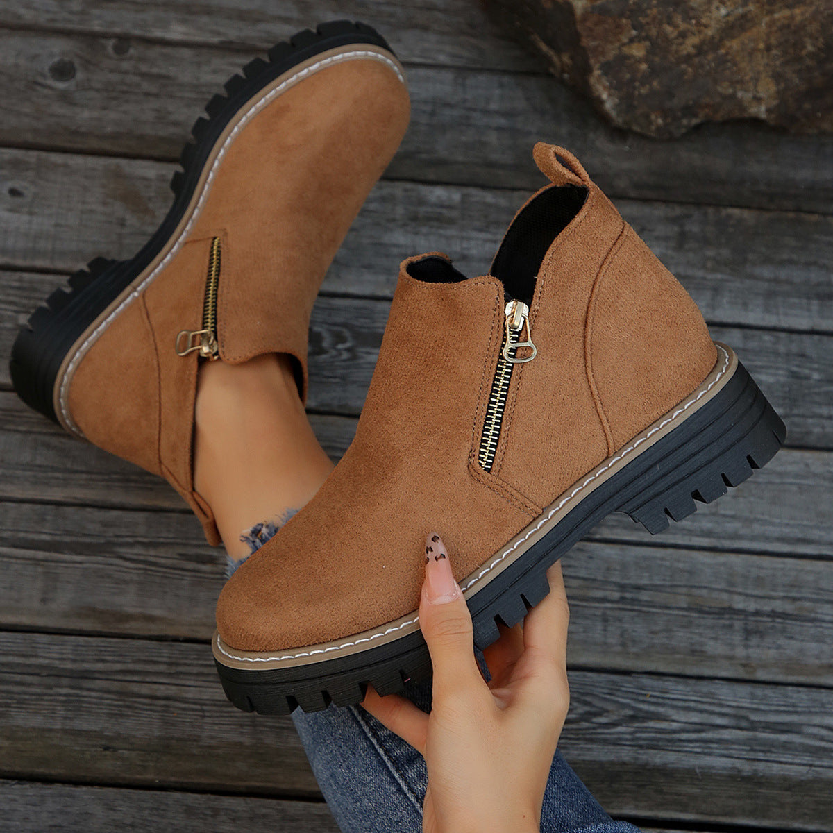 ALICE | Botins de tornozelo com sola antiderrapante