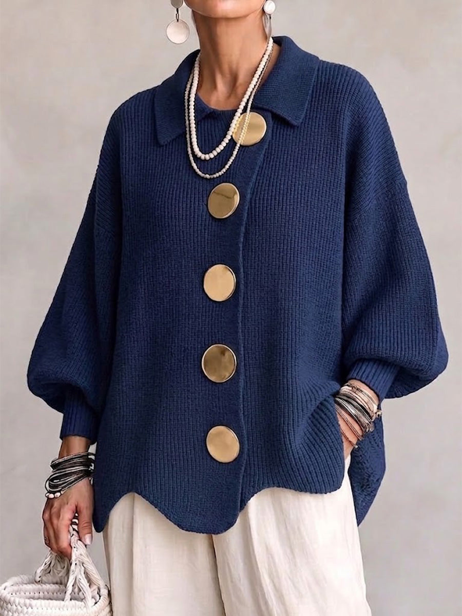 MATILDE | Casaco oversized de mulher com colarinho e botões dourados